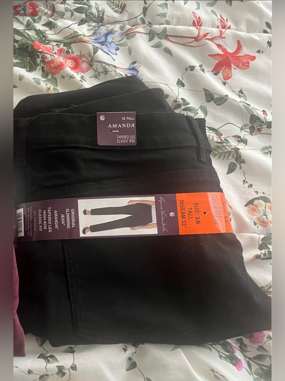 Gloria Vanderbilt Black Slim Straight Jeans - Amanda Tapered Leg